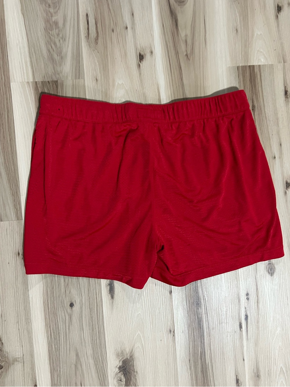 Abercrombie & Fitch Red Mesh Chicago
1996 Fitness Club 5" Shorts Mens - Picture 4 of 5